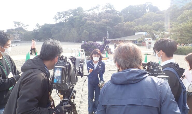 高知ローカルテレビ局の取材風景